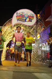 BIB: 50248, 3032
                            <button type="button" onclick="openModal(21832187)" class="btn btn-primary btn-sm float-right btn-popup" data-toggle="modal" data-target=".modal-high-quality">
                        <i class="fas fa-shopping-cart"></i> Add to Cart
                    </button>
                                            <button type="button" onclick="isThisMe(21832187, true)" class="btn btn-success btn-sm float-right btn-popup btn-isme hidden" data-toggle="tooltip" data-placement="bottom" title="นี่คือรูปของคุณใช่ไหม คลิกที่นี่เพื่อเอาเข้าอัลบั้ม">
                        <i class="fas fa-plus"></i> Add to album
                    </button>
                    <button type="button" onclick="isThisMe(21832187, false)" class="btn btn-warning btn-sm float-right btn-popup btn-isnotme hidden">
                        <i class="fas fa-ban"></i> Remove from album
                    </button>